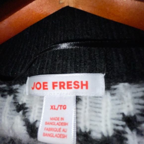 Beautiful Sweater great for those chilly days by Joe Fesh - Picture 4 of 7